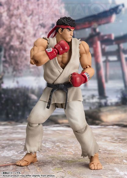 PRE ORDER - BANDAI - Street Fighter - S.H.Figuarts RYU - Outfit 2