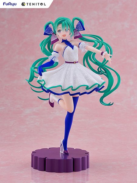 PRE ORDER - FURYU - Hatsune Miku - TENITOL NEO TOKYO Series IDOL