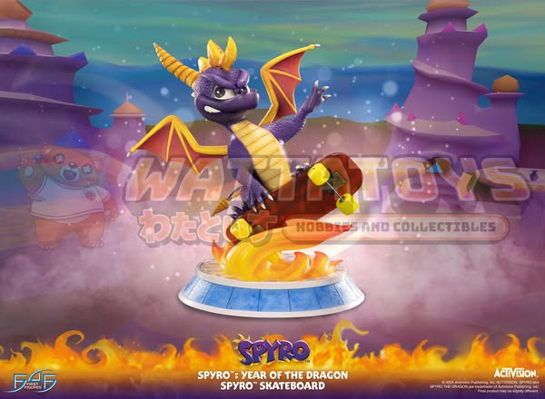 PRE-ORDER - First4Figures - Spyro™: Year of the Dragon - Spyro™ Skateboard