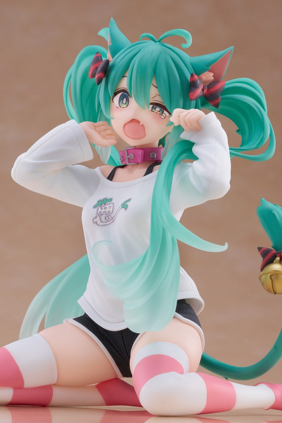 [PRE-ORDER] Taito Hatsune Miku Desktop Cute Figure (Cat Ear T-Shirt Ver.)