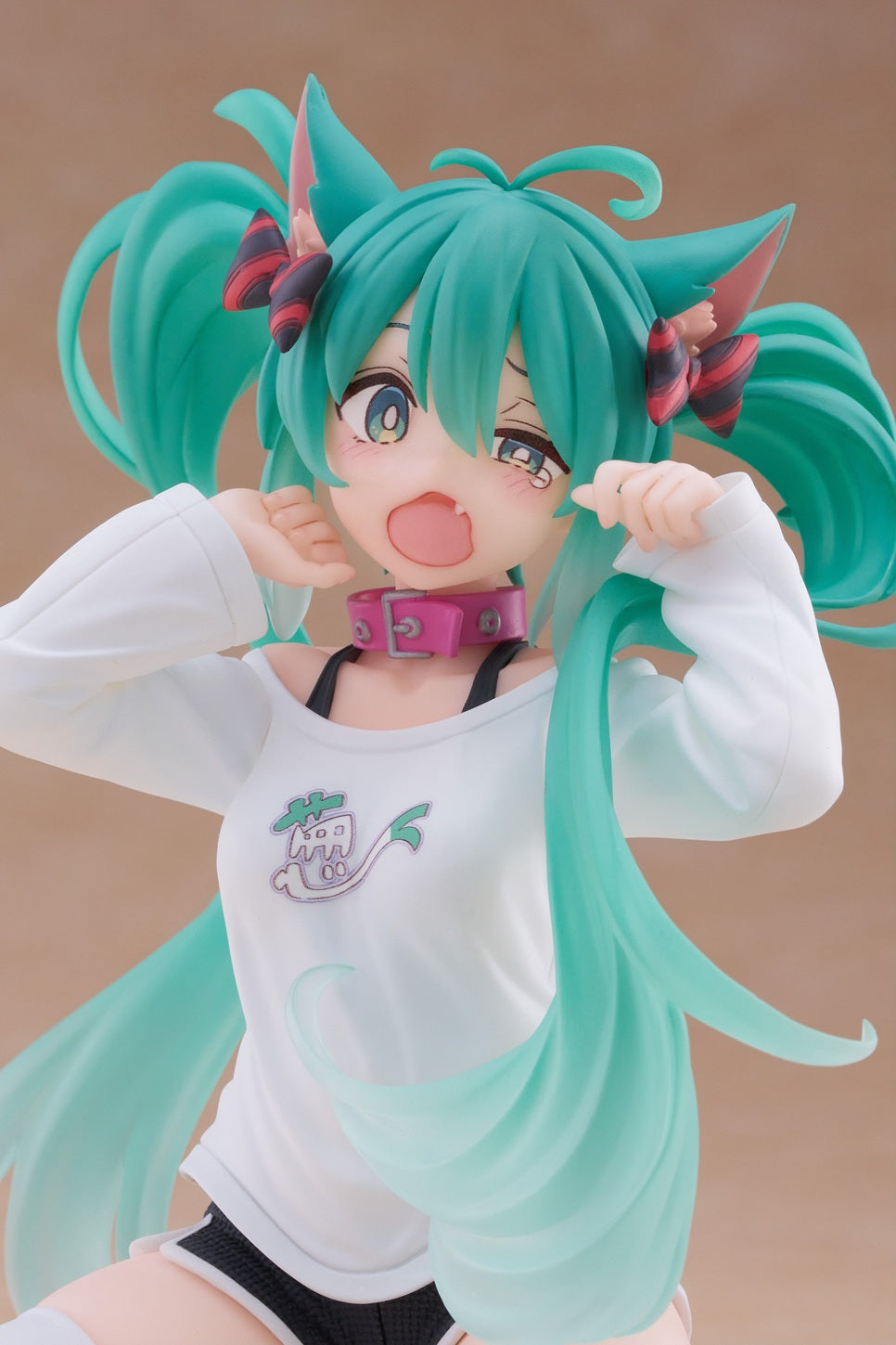 [PRE-ORDER] Taito Hatsune Miku Desktop Cute Figure (Cat Ear T-Shirt Ver.)