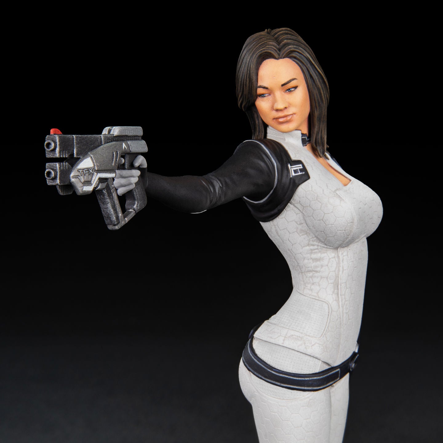 [PRE-ORDER] Dark Horse Mass Effect Miranda Lawson Figure