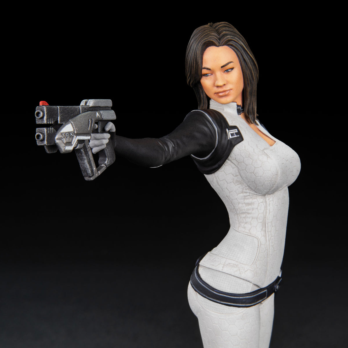 [PRE-ORDER] Dark Horse Mass Effect Miranda Lawson Figure