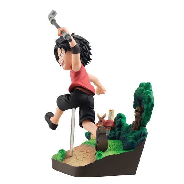 Megahouse - ONE PIECE - G.E.M. series Portgas D. Ace RUN! RUN! RUN!