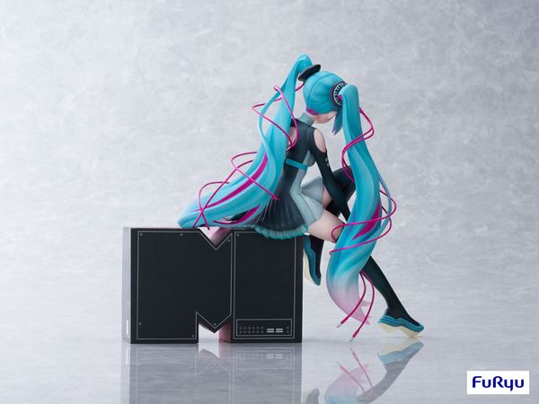 PREORDER - FURYU Corporation - Vocaloid Series - 1/7 Hatsune Miku × MTV