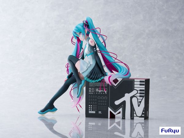 PREORDER - FURYU Corporation - Vocaloid Series - 1/7 Hatsune Miku × MTV