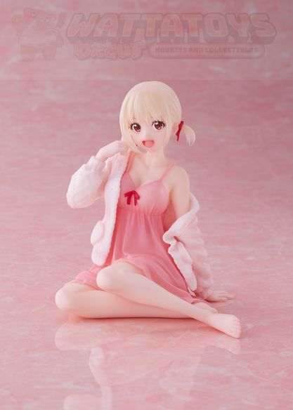 PREORDER - Taito - Lycoris Recoil - Desktop Cute Figure Chisato Nishikigi (Roomwear Ver.)