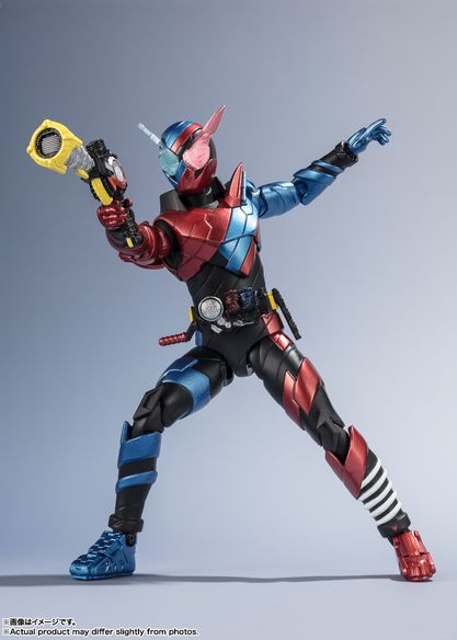 PREORDER - Bandai - Kamen Rider Build - S.H.Figuarts KAMEN RIDER BUILD RABBIT TANK FORM HEISEI GENERATIONS EDITION