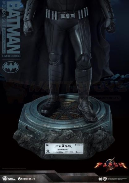 PREORDER - BEAST KINGDOM - DC COMICS - MC-071 DCEU Master Craft Batman Modern Suit