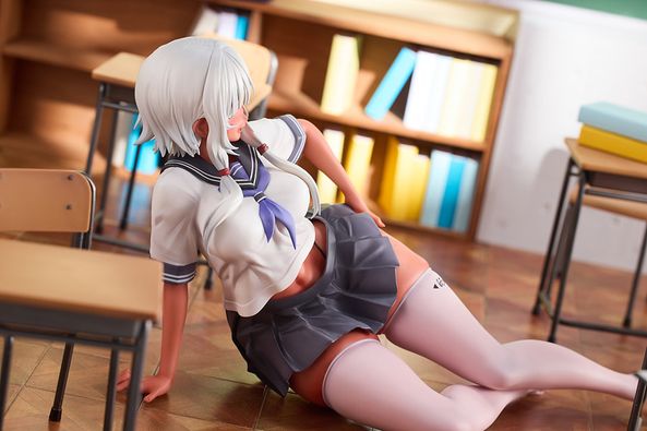 PREORDER - PURE - 1/5 Scale - World Where the Thickness of a Girl's Thighs is Equal to Her Social Status: Raura Aiza