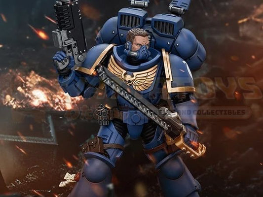 PREORDER - JOYTOY - WARHAMMER 40K - 1/18 Scale - Ultramarines Jump Pack Intercessors Intercessor 1