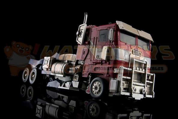 PREORDER - MICRO COSMOS - TRANSFORMERS - Mvp-01 Atlas Atlas Optimus Prime