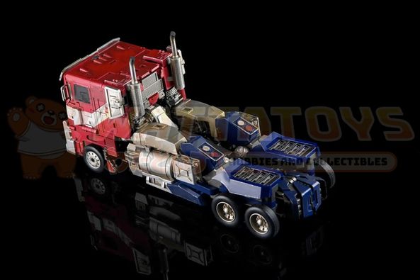 PREORDER - MICRO COSMOS - TRANSFORMERS - Mvp-01 Atlas Atlas Optimus Prime