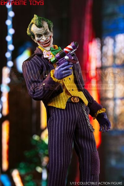 PREORDER - EXTREME TOYS - DC COMICS - 1/12 Scale - Cyber Knight Joker (Akahan Knight Joker)