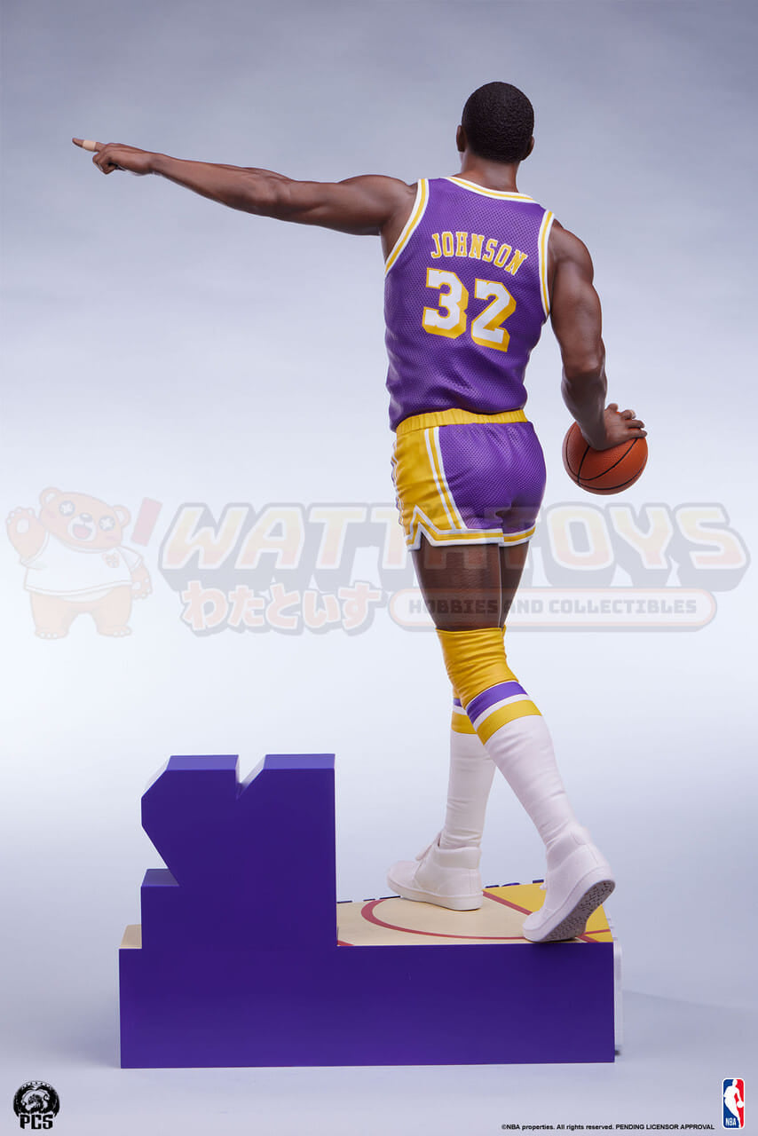 PREORDER - PREMIUM COLLECTIBLES STUDIO - National Basketball Association - 1/4 Scale - MAGIC JOHNSON PREMIER SERIES STATUE COLLECTOR'S EDITION