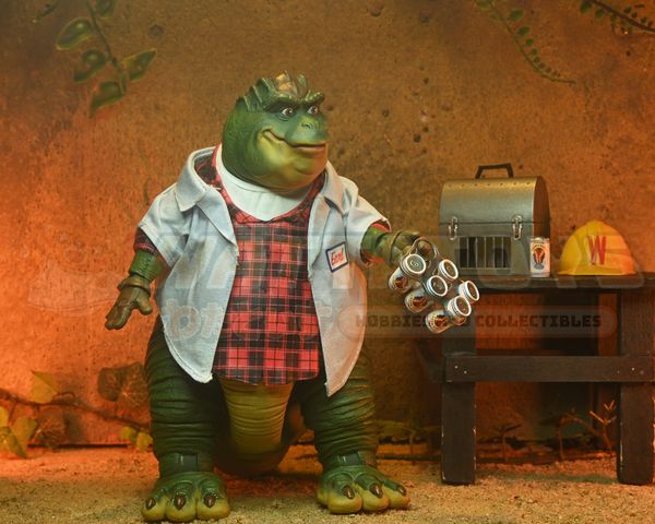 PREORDER - NECA - Dinosaurs - 7 inch Ultimate Earl Sinclair WESAYSO