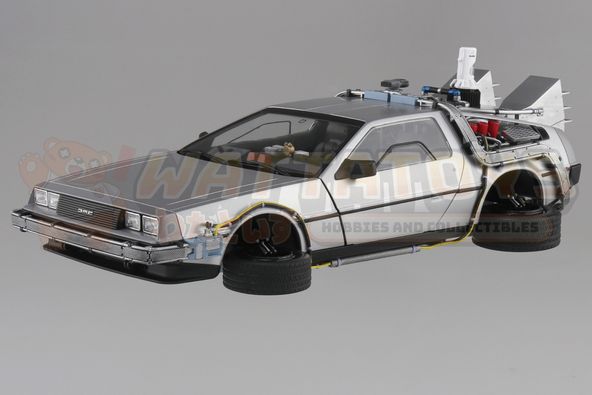 PREORDER - Aoshima - 1/24 Time Machine from Back To The Future Part II