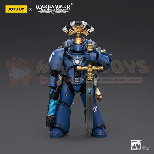 PRE-ORDER - JoyToy - Warhammer: The Horus Heresy - Ultramarines MK VI Tactical Squad Sergeant with Plasma Pistol and Power Sword