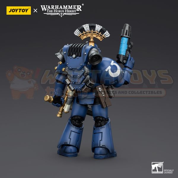 PRE-ORDER - JoyToy - Warhammer: The Horus Heresy - Ultramarines MK VI Tactical Squad Sergeant with Plasma Pistol and Power Sword