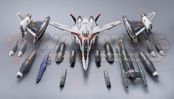PRE-ORDER - Bandai Tamashii - Macross Frontier: The False Songstress - DX Chogokin VF-25F Tornado Messiah Valkyrie (Alto Saotome Machine Revival Ver.)