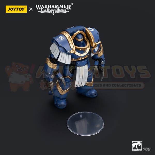 PRE-ORDER - JoyToy - Warhammer: The Horus Heresy - Ultramarines Cataphractii Terminator Squad Terminator with Lightning Claws