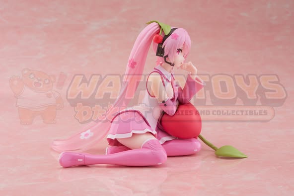 PRE-ORDER - TAITO - Character Vocal Series 01: Hatsune Miku - Sakura Miku Desktop Cute Figure (Cherry Cushion Ver.)