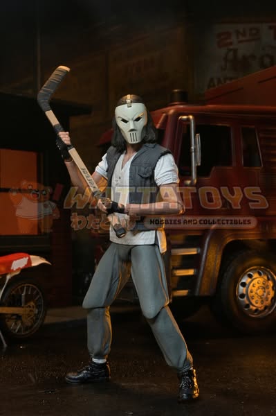 PRE-ORDER - NECA - TMNT (1990 Movie) 7in Deluxe Movie Realization Casey Jones