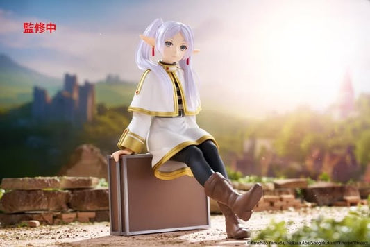 [PRE-ORDER] TAITO - Frieren: Beyond Journey's End - Desktop Cute Figure - Frieren (Trunk Case Ver.)