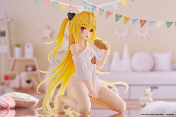 [PRE-ORDER] TAITO To Love-Ru Darkness Desktop Cute Figure - Golden Darkness (Roomwear Ver.)