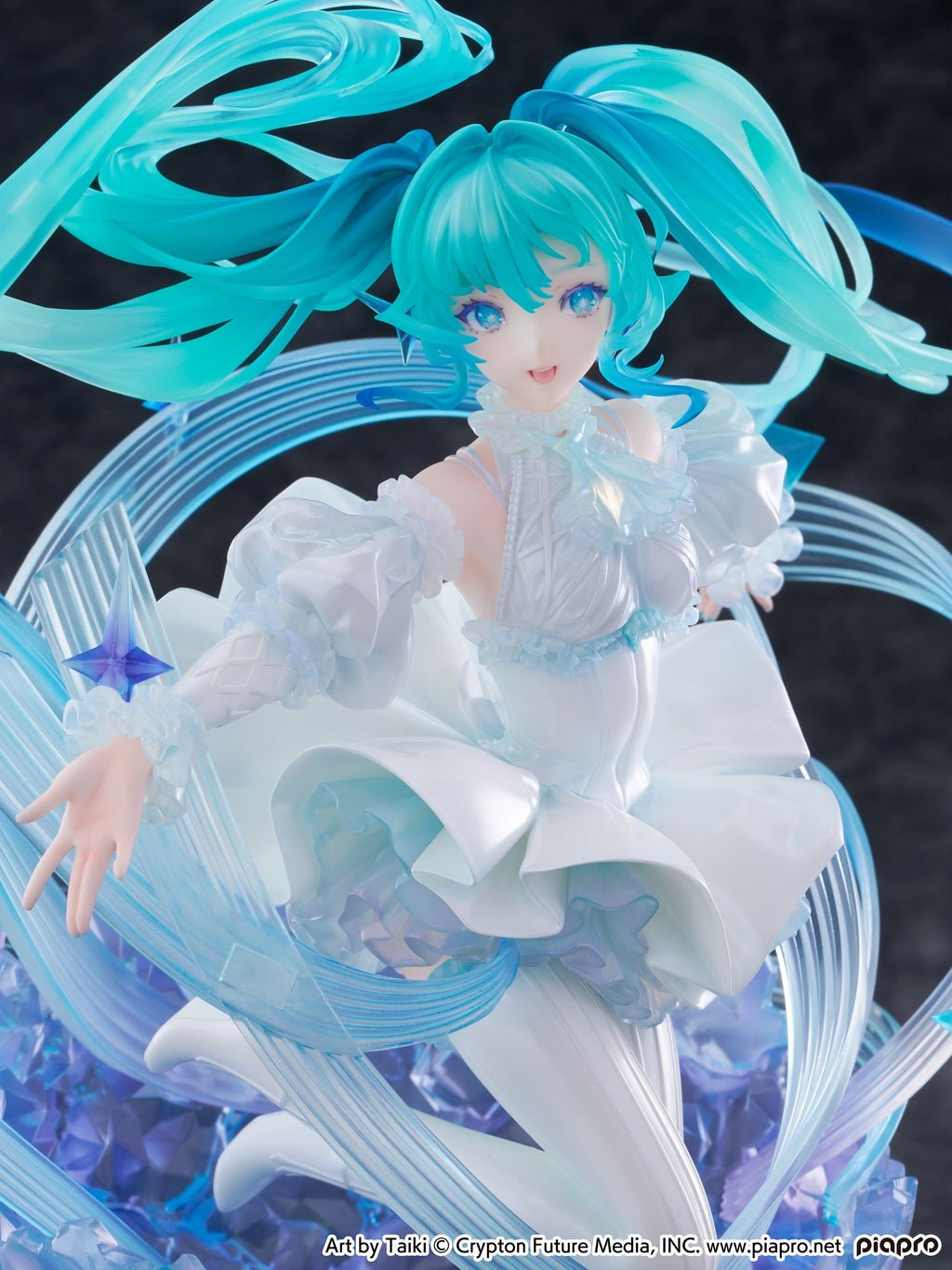 [PRE-ORDER] CyberZ Hatsune Miku Crystal Dress Ver. 1/7 Scale Figure