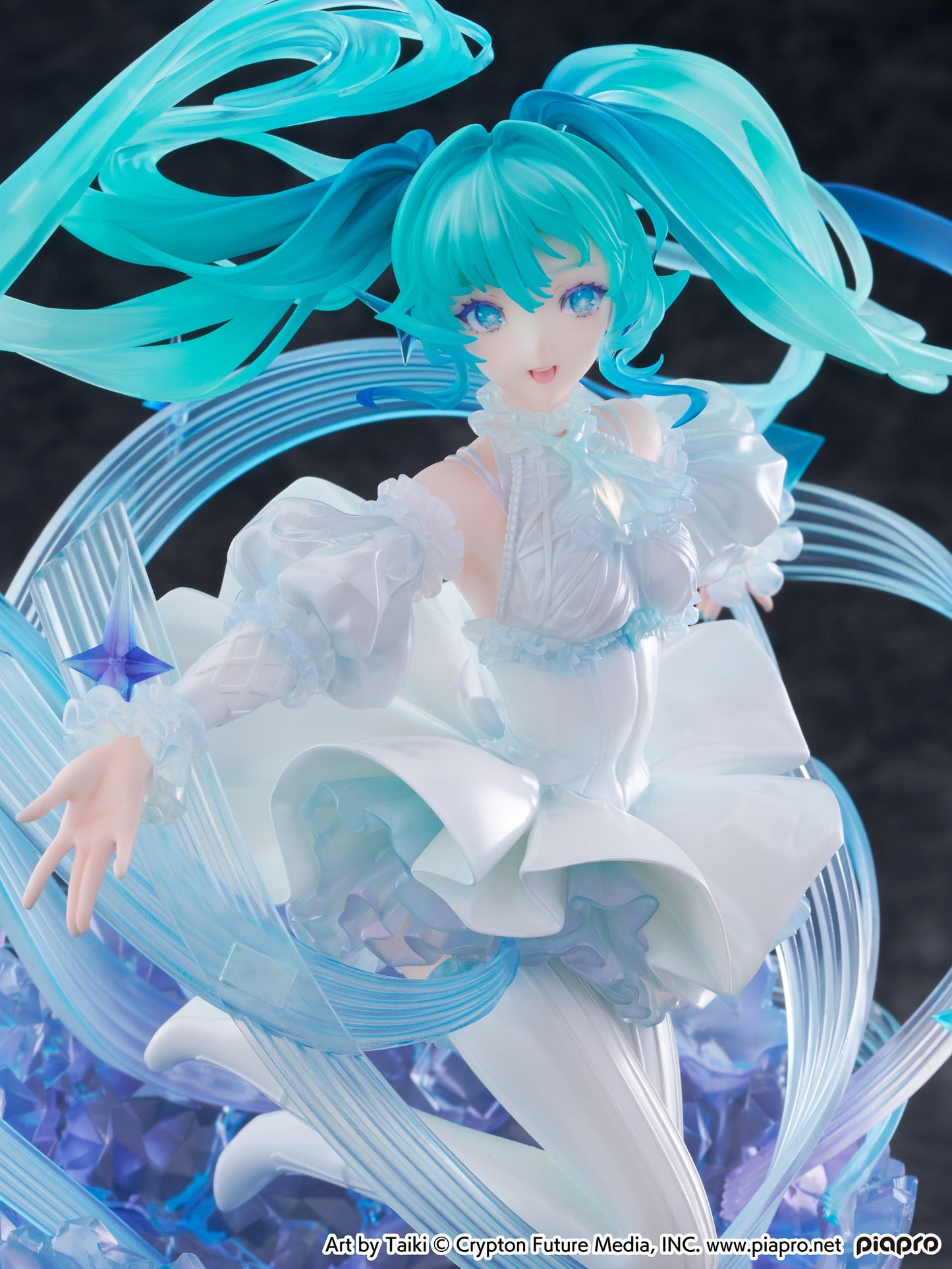 [PRE-ORDER] CyberZ Hatsune Miku Crystal Dress Ver. 1/7 Scale Figure