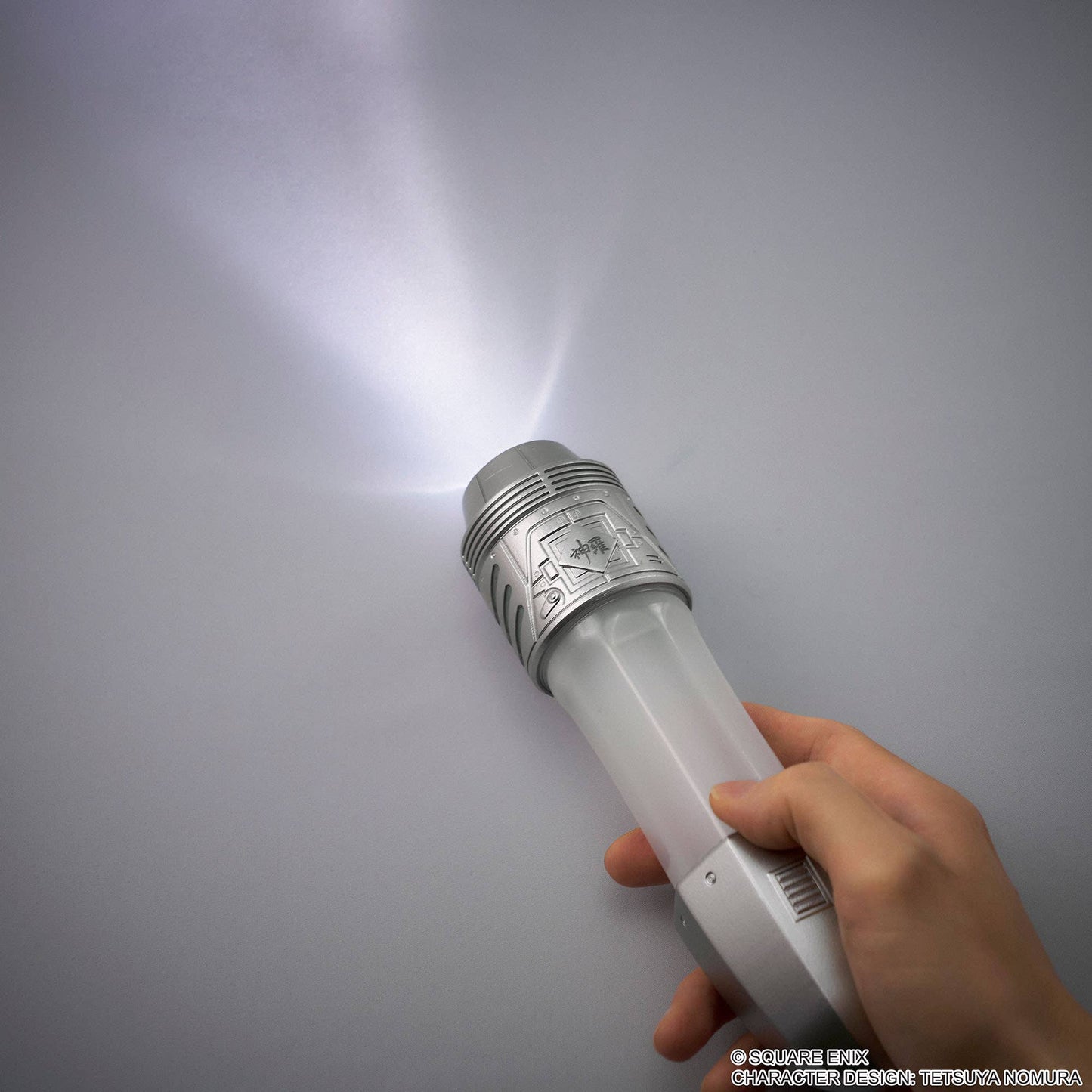 [PRE-ORDER] Square Enix Final Fantasy VII Room & Torch Light Potion