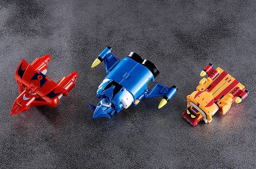 [PRE-ORDER] FREEing Dynamic Change Getter Robo G