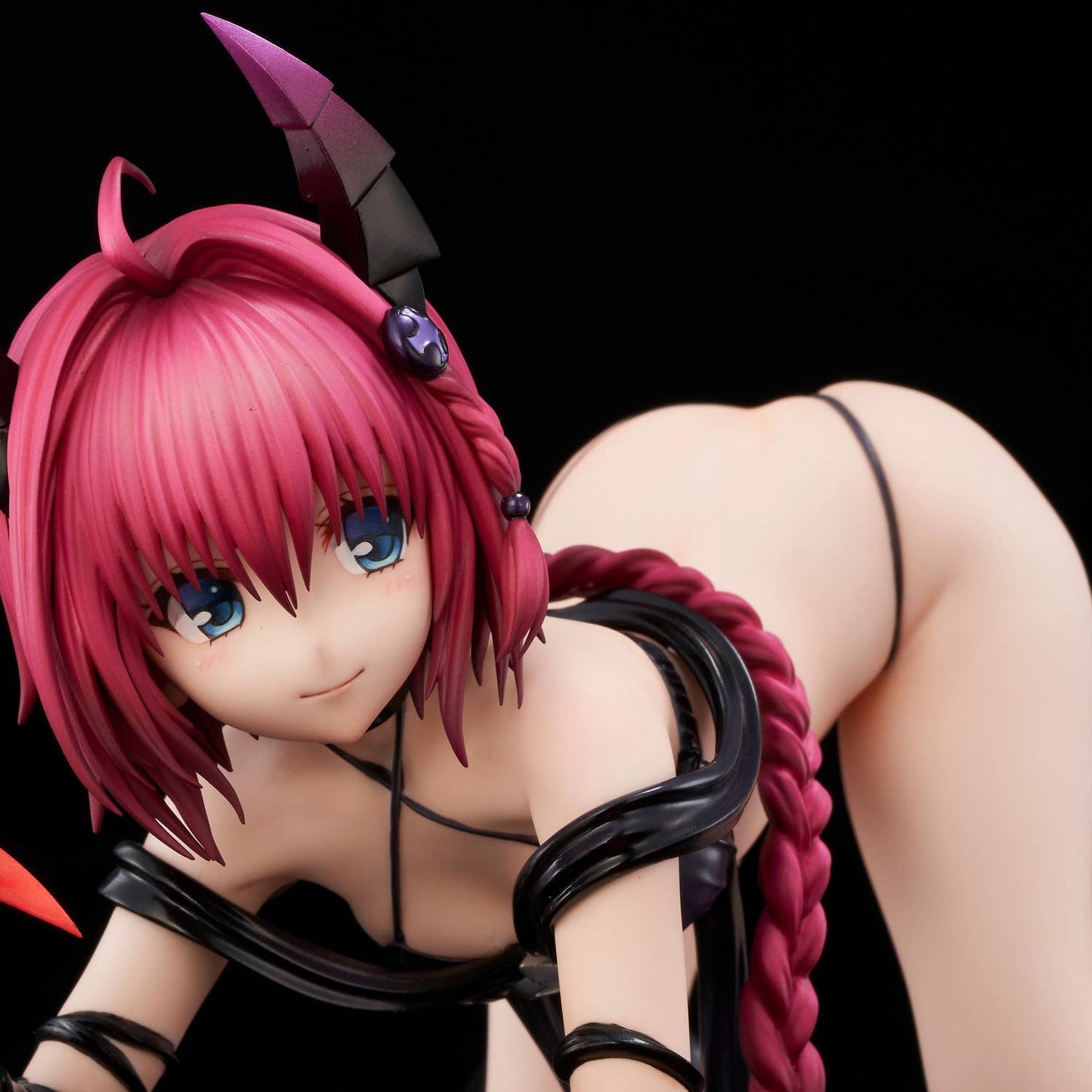 [PRE-ORDER] Union Creative To Love-Ru Darkness – Mea Kurosaki Darkness Ver. 1/6 Scale (Renewal Package Edition)